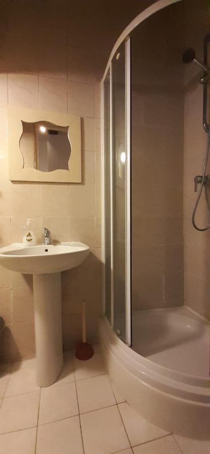 Iru, Not For Parties, Not A Hotel, Room With No Kitchen アムステルダム エクステリア 写真